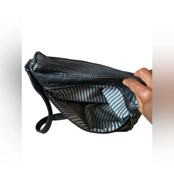 Jack Georges Faux Woven Buffalo Leather Adjustable Shoulder Crossbody Bag. - Picture 6 of 15